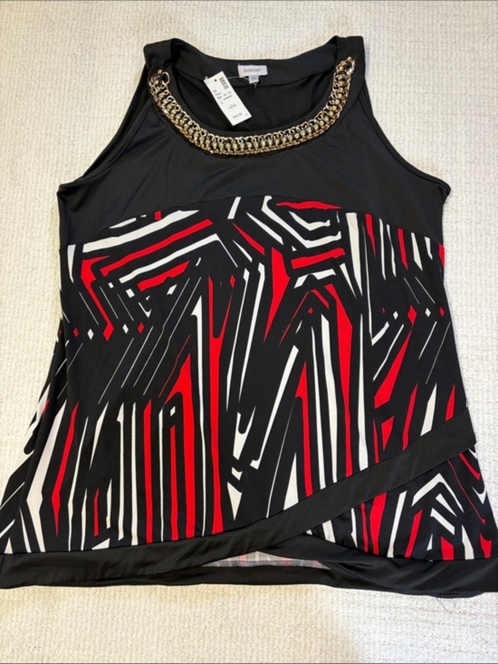 Avenue NWT Chain Neck Tank Top Black Red Geometric Sleeveless Blouse Size 14/16